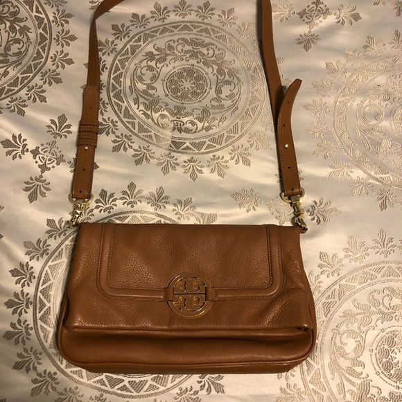 Tory Burch Handbags - Tory Burch Amanda clutch/crossbody